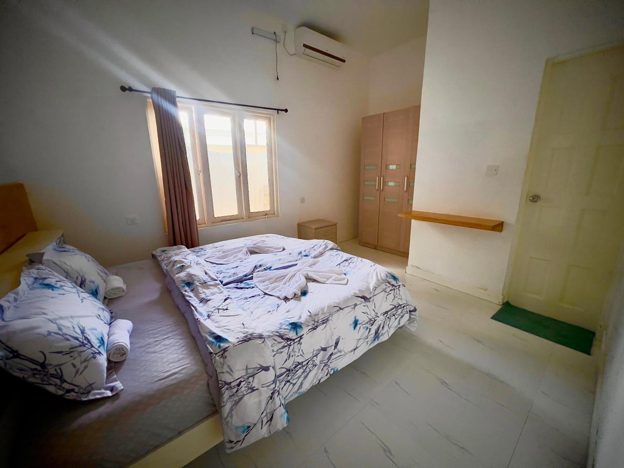 Surf Yoga Camp Thulusdhoo Exterior photo