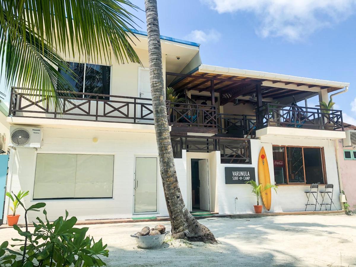 Surf Yoga Camp Thulusdhoo Exterior photo